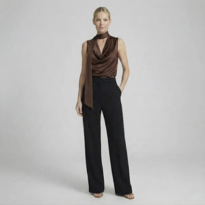 Blusa Feminina com Gola Drapeada e Amarração Elegante