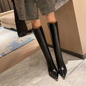 Bota Feminina Cano Longo Couro Salto Alto