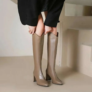 Bota Feminina Cano Longo Salto Grosso Bege