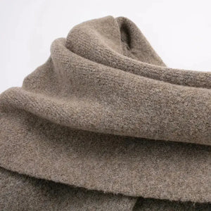 Casaco de Lã Feminino com Cachecol