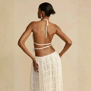 Conjunto com Cropped e Saia