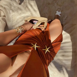 Maiô Decotado Frente Única com Saida de Praia Longa Elegante