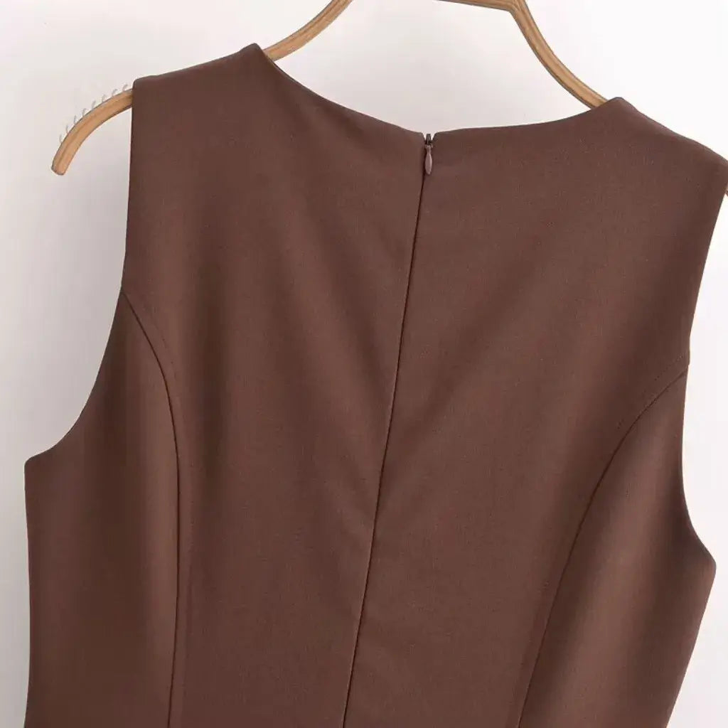Vestido-Curto-Modelo-Estela