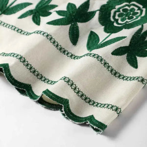 Vestido-Curto-Modelo-Ivy