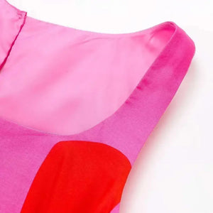 Vestido Midi Floral Elegante com Recorte Lateral