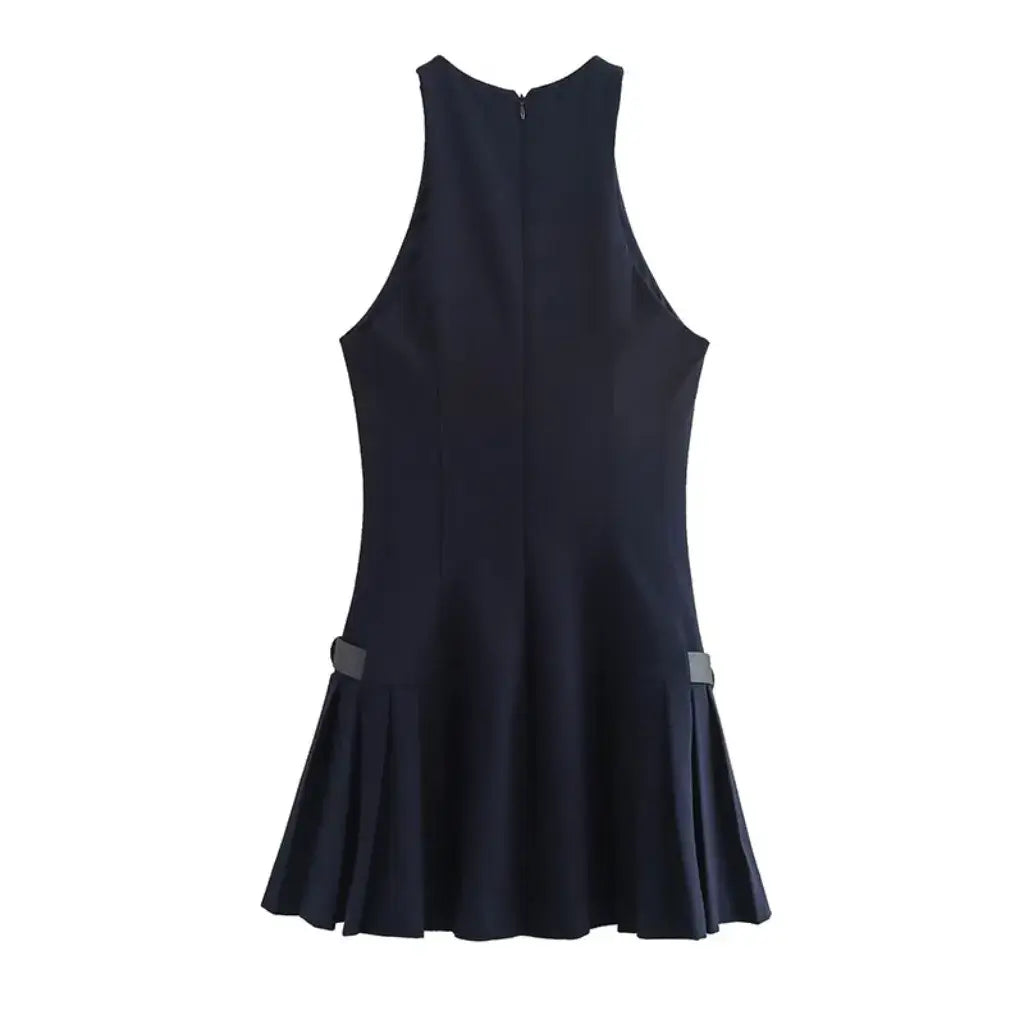 Vestido Preto Curto Frente Alta com Fivelas Laterais