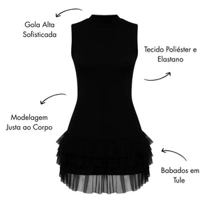 Vestido Preto Curto Justo com Babados em Tule