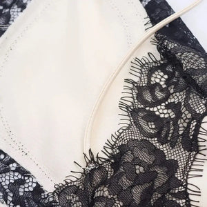 Vestido Slip Dress de Cetim Assimétrico com Renda Feminino