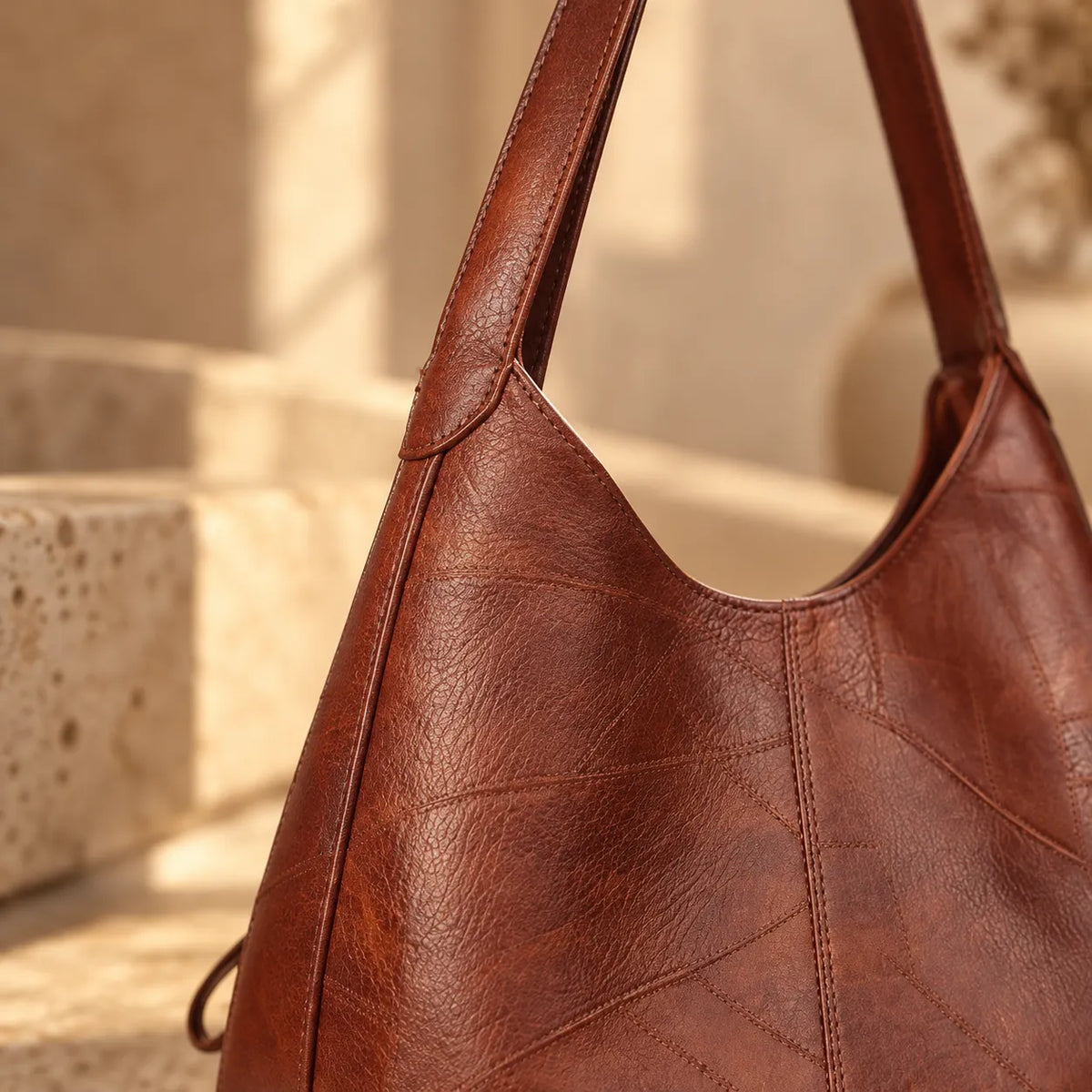 Bolsa Hobo Feminina - Astrid