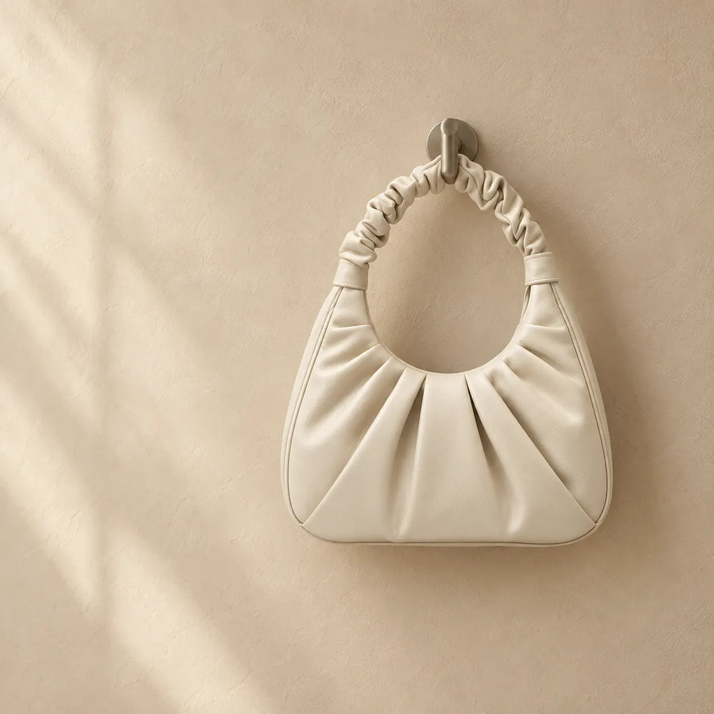 Bolsa Hobo Meia Lua Feminina Pequena de Mão Plissada Alça Franzida