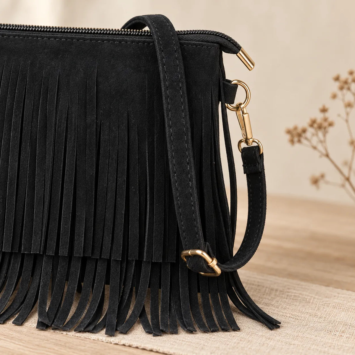 Bolsa Transversal Feminina Pequena Camurça Franjas Boho Caramelo Preta
