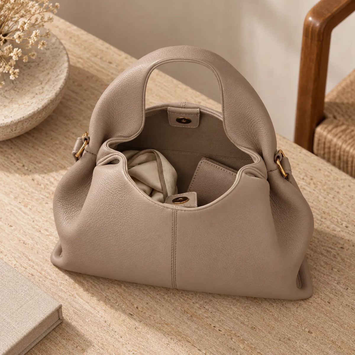 Bolsa de Ombro Feminina - Sarlat