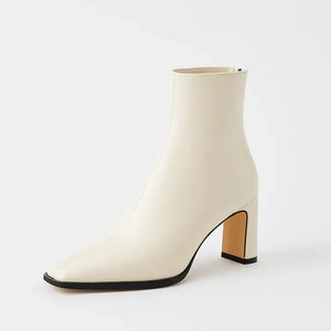 Bota Cano Curto Branca