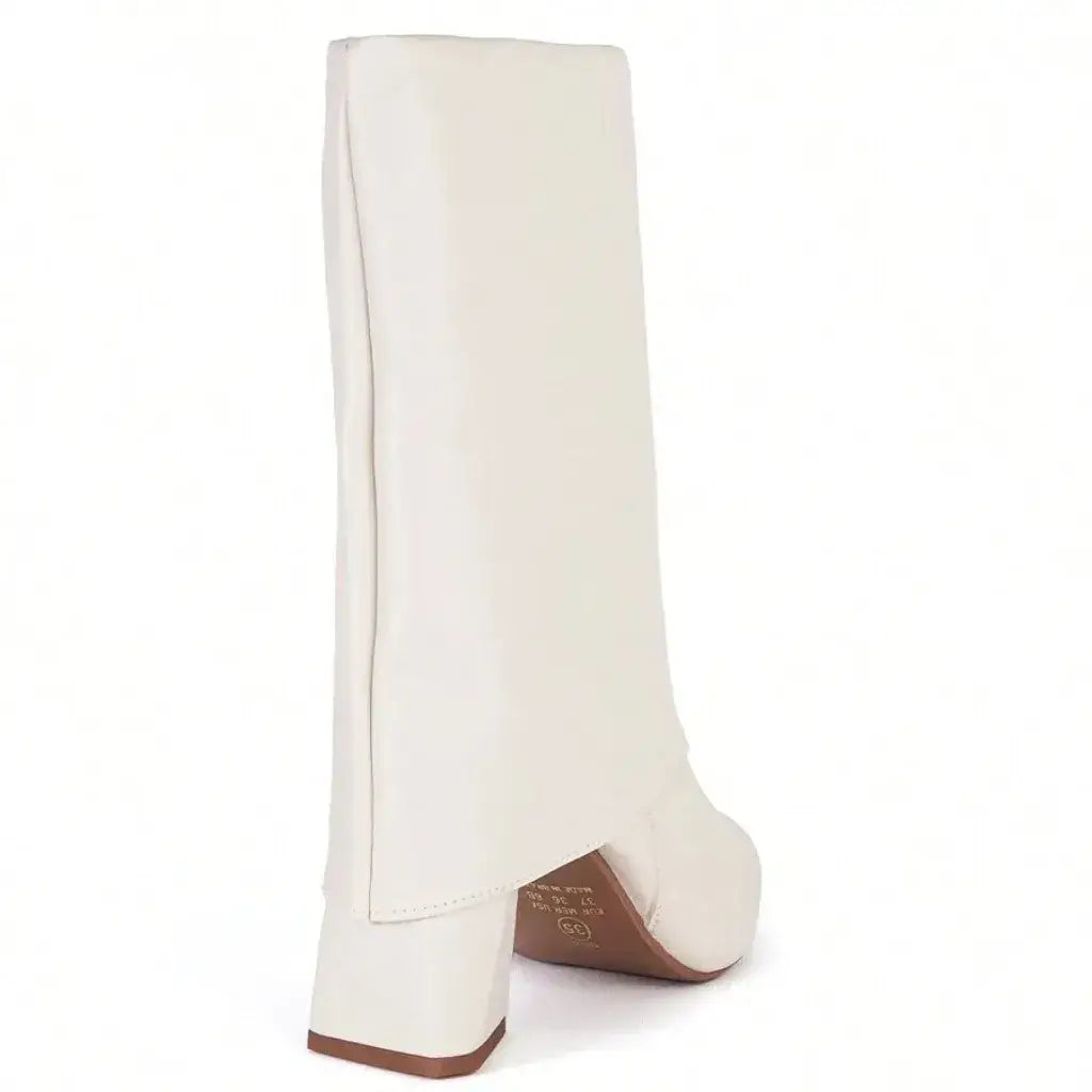 Bota Cano Médio Bico Fino Branca