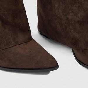 Bota capa feminina premium marrom com salto confortável