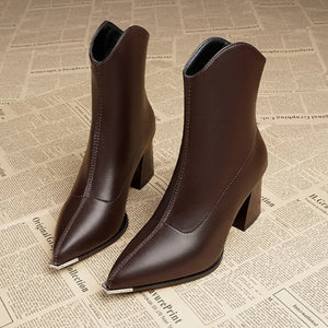 Bota Feminina Cano Curto Marrom Couro