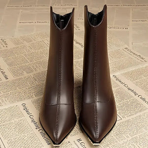 Bota Feminina Cano Curto Marrom Couro