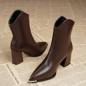 Bota Feminina Cano Curto Marrom Couro