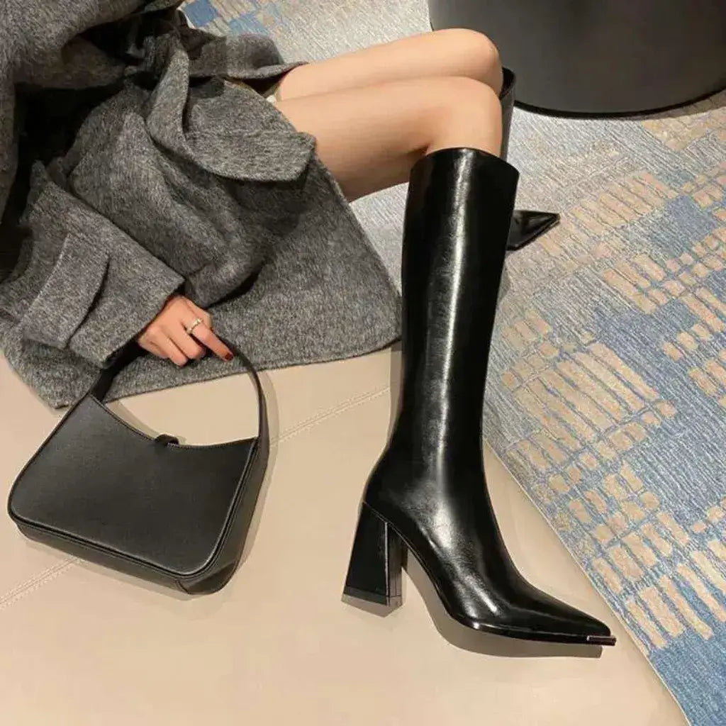 Bota Feminina Cano Longo Couro Salto Alto