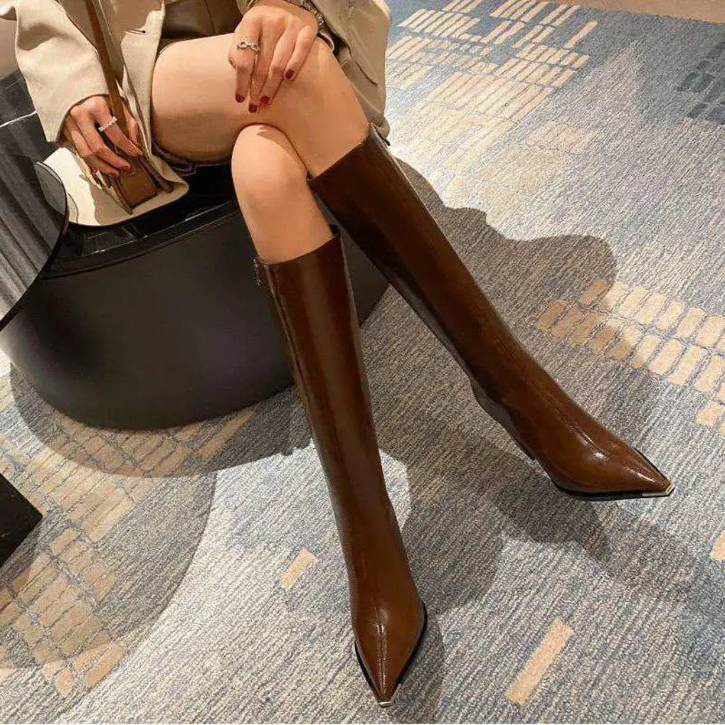 Bota Feminina Cano Longo Marrom Infinity