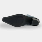 Bota texana feminina bordada em tecido jeans escuro com salto bloco de 6,5 cm e bico fino