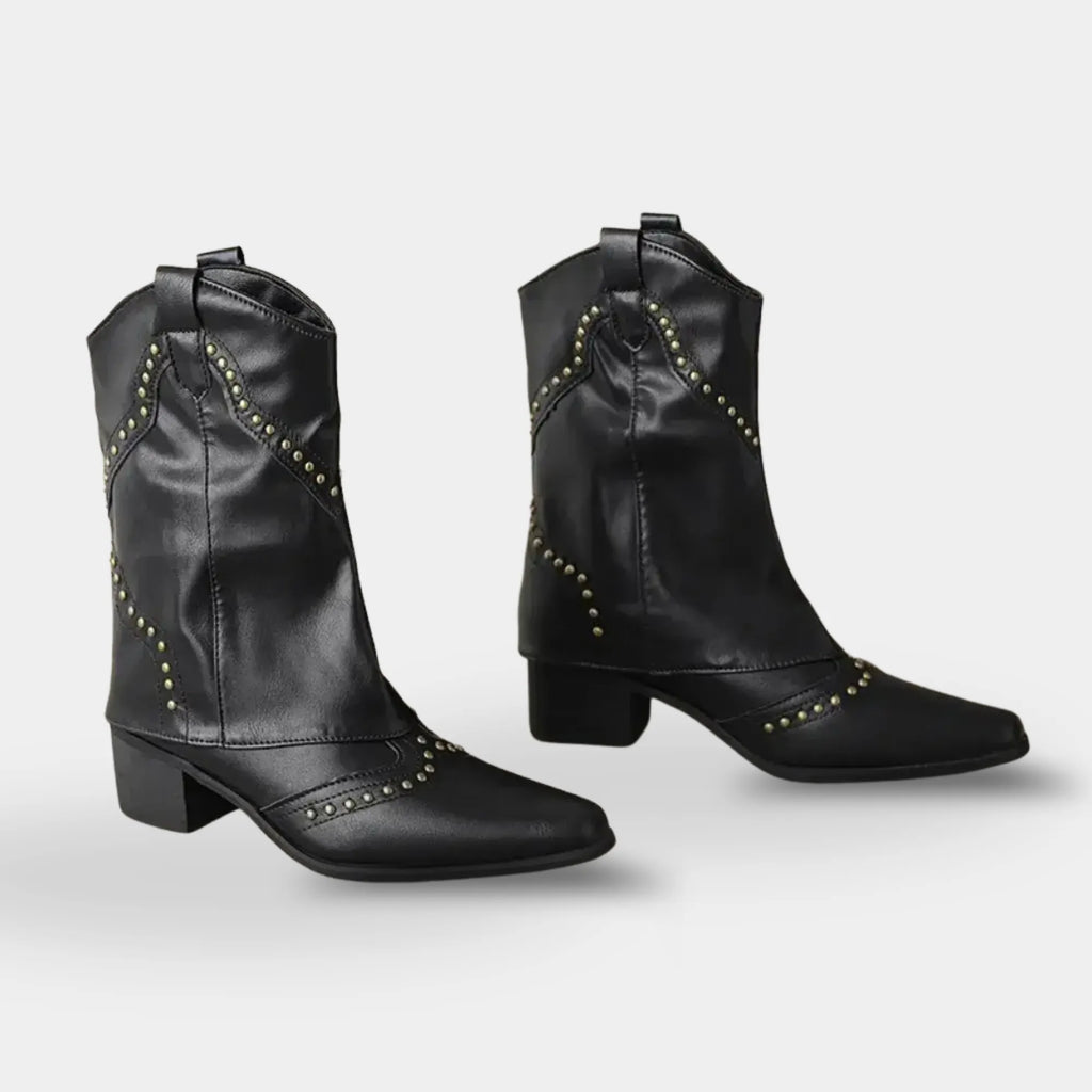 Bota Texana Feminina Preta com Tachas Denver com medidas de cano 18,5 cm circunferência 32 cm e salto 5 cm