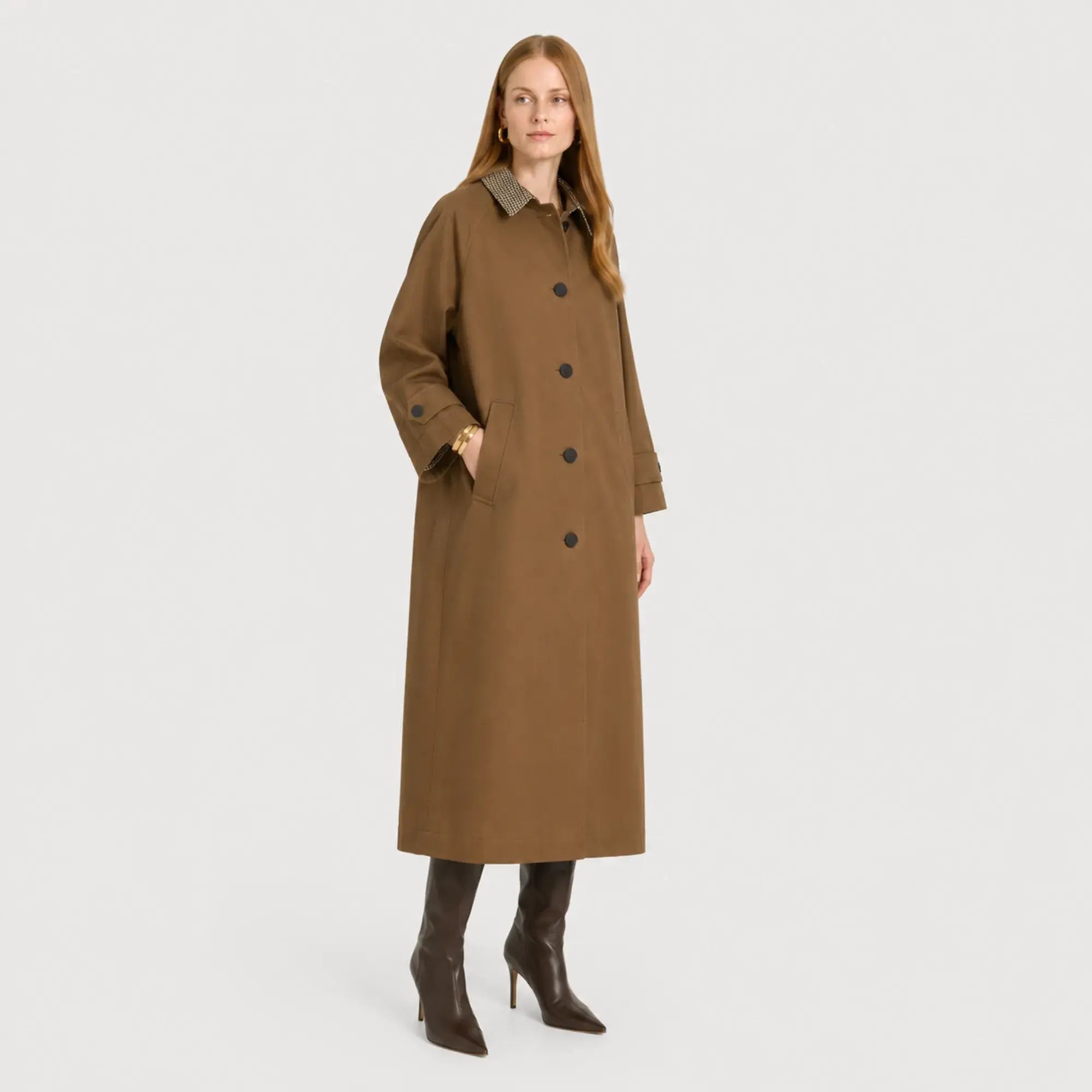 Casaco feminino longo reversível xadrez elegante