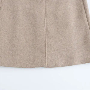 Casaco feminino inverno bege com gola de pelo removível detalhe close