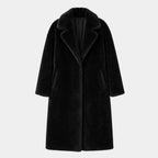 Casaco longo teddy feminino preto premium com acabamento peluciado elegante e modelagem sofisticada clean luxury para inverno feminino