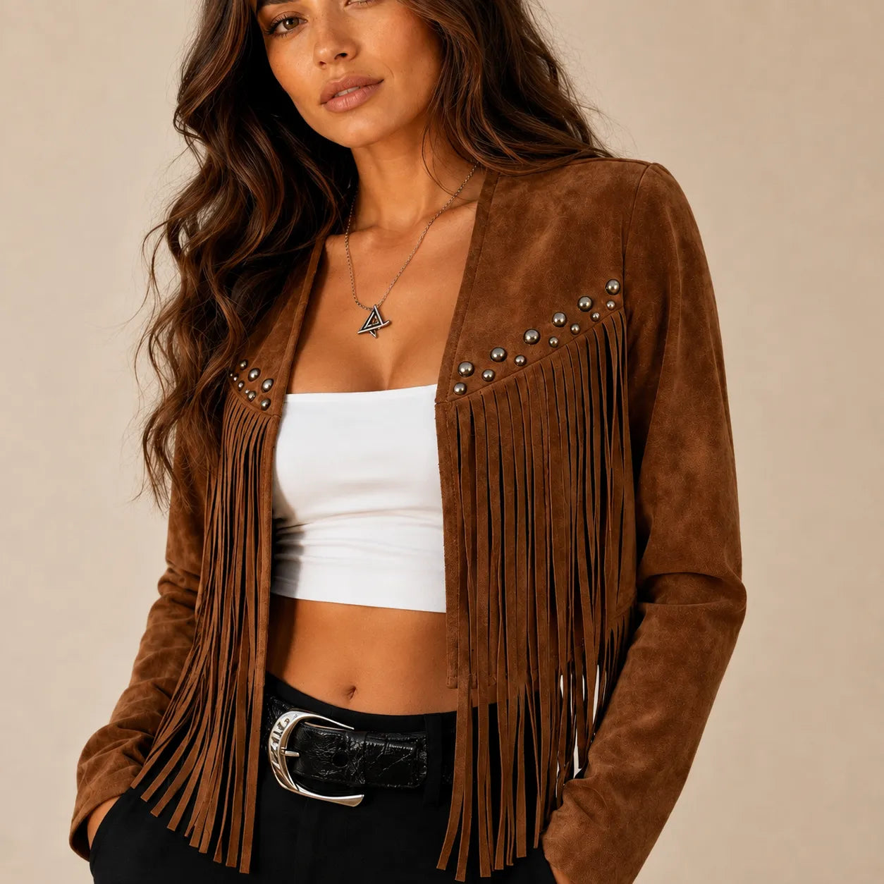 Jaqueta Feminina Curta com Franjas e Tachas – Austin