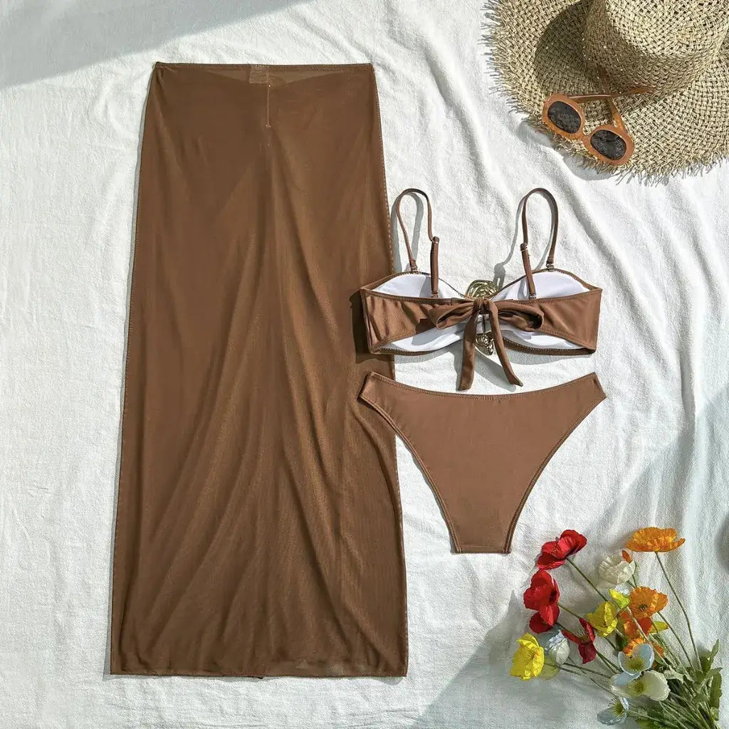 Conjunto Biquíni Cintura Alta e Saída de Praia Elegante