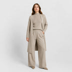 Conjunto de Tricô Feminino com Cardigan Longo, Cropped e Calça de Cintura Alta