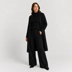 Conjunto tricô preto feminino com cardigan alongado, top e calça para look moderno e confortável