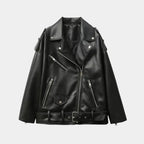 Jaqueta biker feminina preta oversized Valence em PU premium com aparência de couro, cinto ajustável e zíperes metálicos