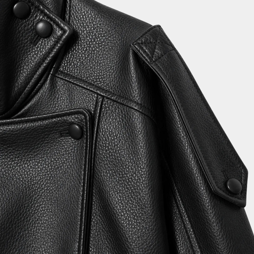 Jaqueta bomber feminina preta em couro eco premium com caimento oversized elegante