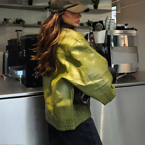 Jaqueta-Feminina-de-Couro-Attitude-Green