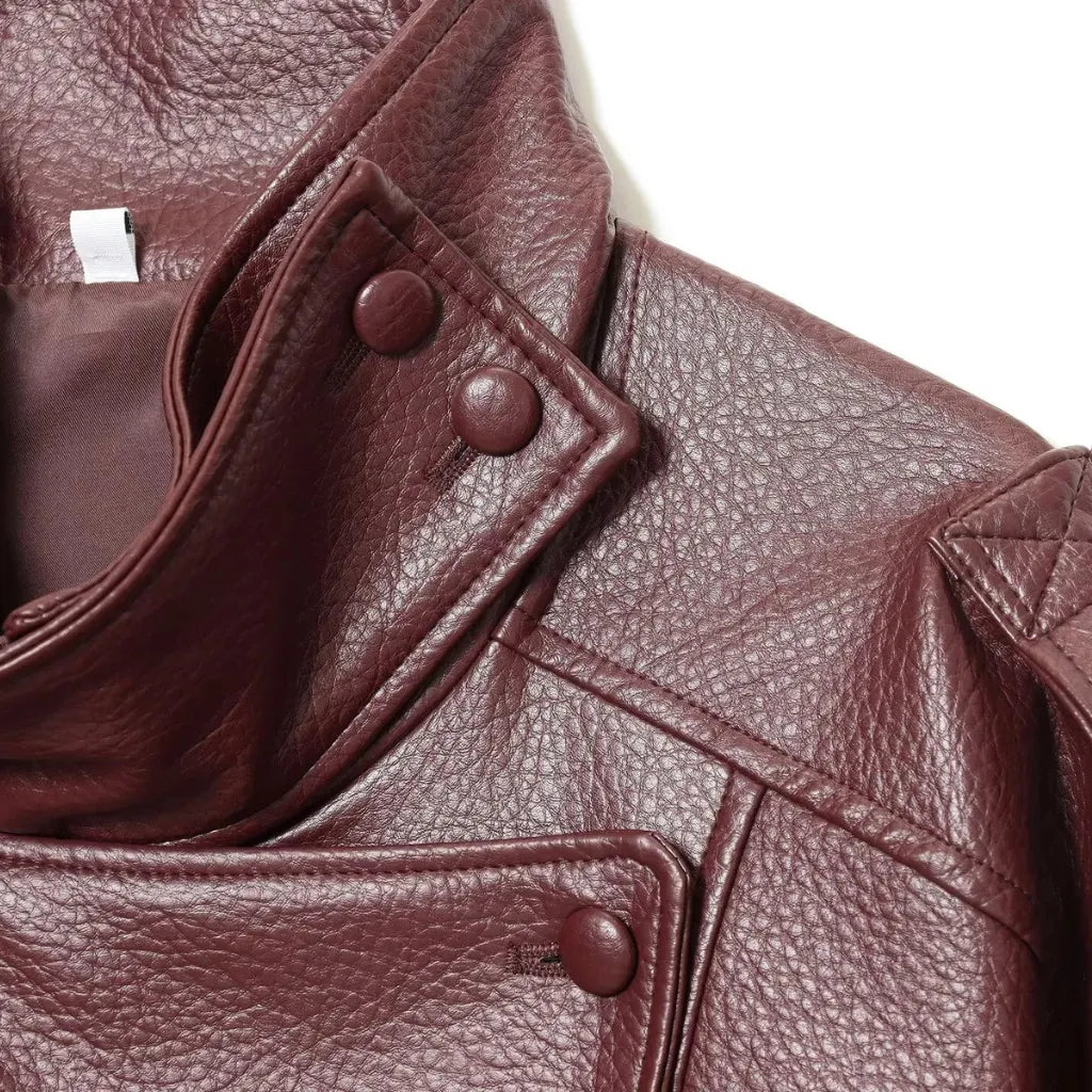 Jaqueta oversized feminina couro preta detalhe textura