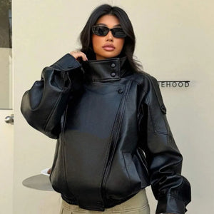 Jaqueta couro preta feminina estilo oversized elegante