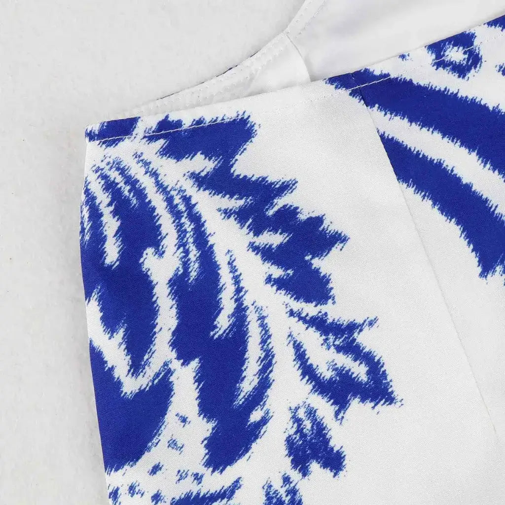 Macacão-Feminino-Modelo-Belle-Branco-e-Azul