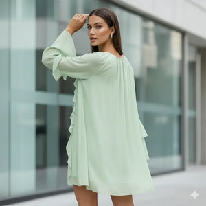 Vestido Boho Chic Curto com Babados Elegante