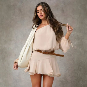 Vestido Curto Feminino Um Ombro Só Manga Longa