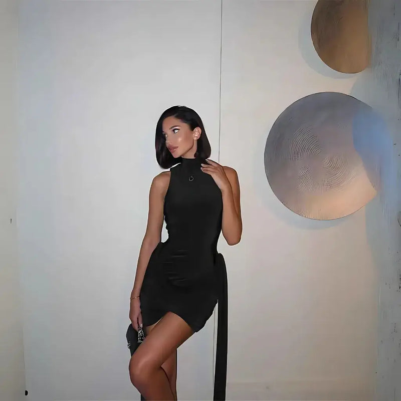 Vestido Curto Preto Modelo Sia