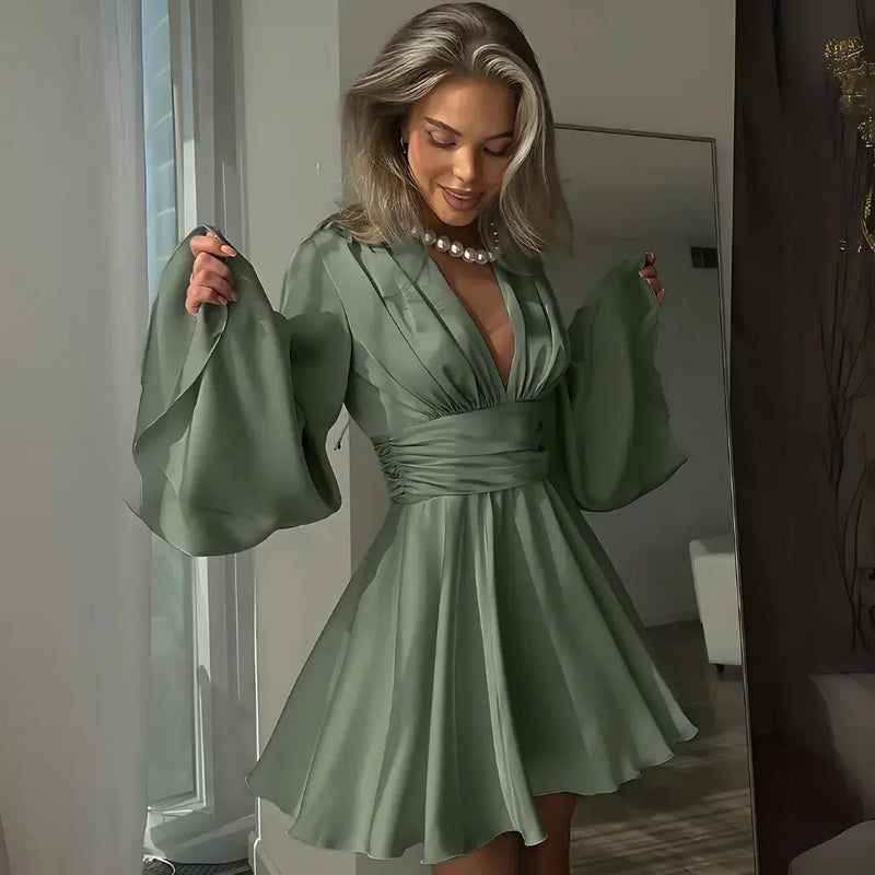 Vestido Decote em V Curto