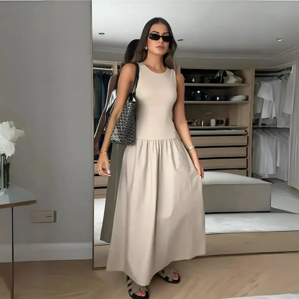 Vestido-Longo-Bege-Modelo-Betina