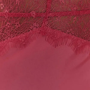 Vestido Longo Decote Profundo Renda Cintura Elegante