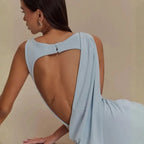 Vestido Longo Elegante Drapeado com Fenda Sofisticada