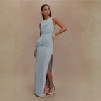 Vestido Longo Elegante Drapeado com Fenda Sofisticada