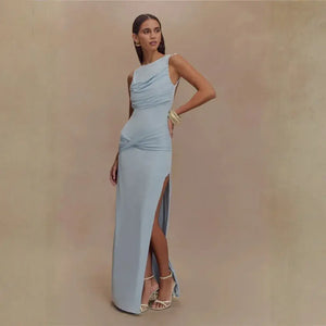 Vestido Longo Elegante Drapeado com Fenda Sofisticada