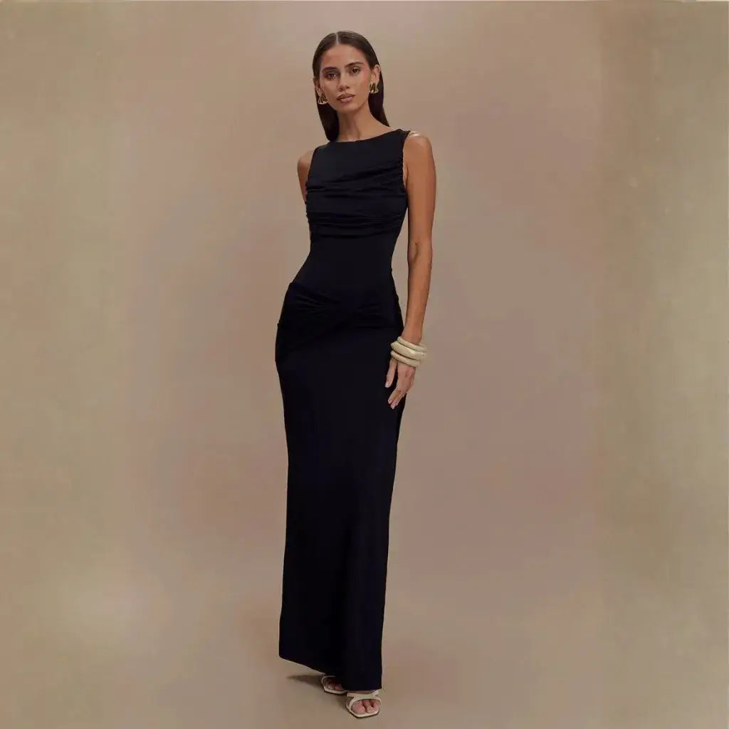 Vestido Longo Elegante Drapeado com Fenda Sofisticada