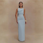 Vestido Longo Elegante Drapeado com Fenda Sofisticada
